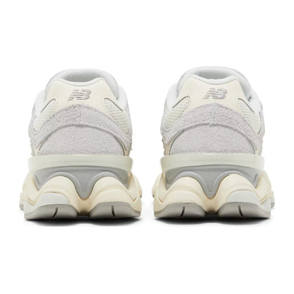 Balance 9060 'Quartz Grey' - Level Sneaker